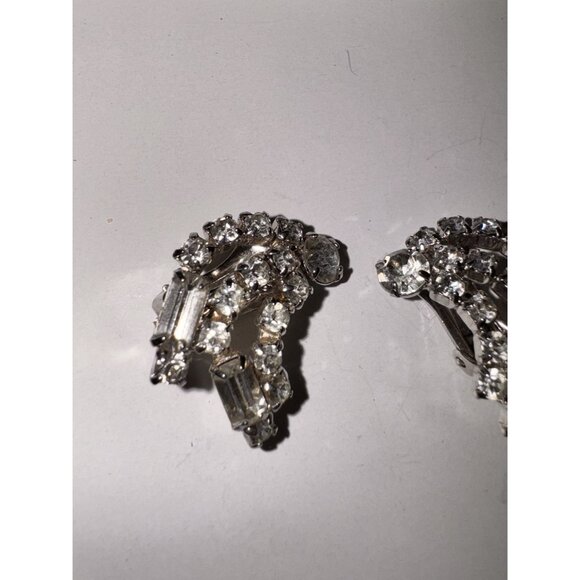 Vintage Rhinestone Clip-On Earrings Clear Crystal Statement Jewelry - Picture 2 of 3